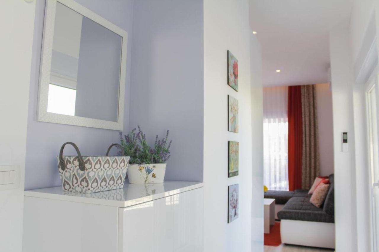 Apartment Gina Трогир Екстериор снимка